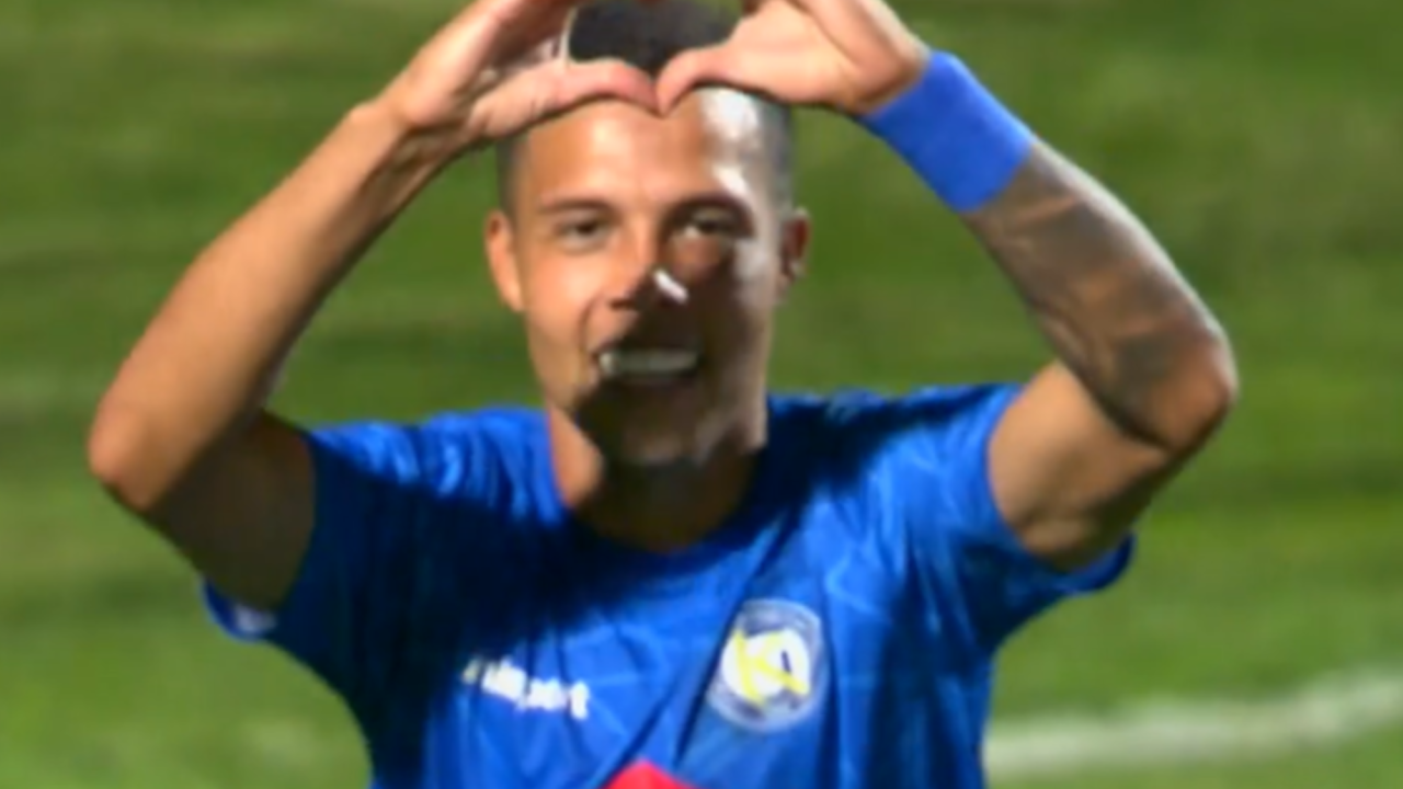 Крумовград отлепи след 2:0 над Септември