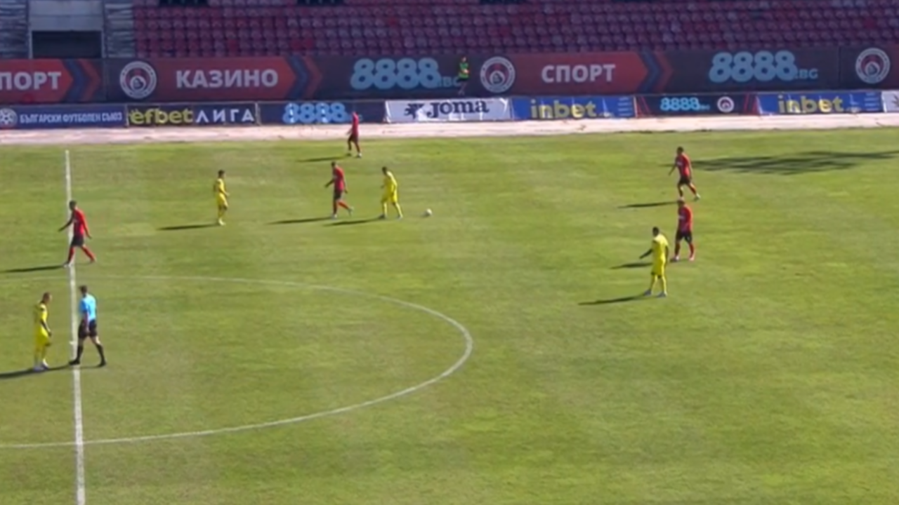 Локомотив София и Крумовград откриха 8-ия кръг с 0:0