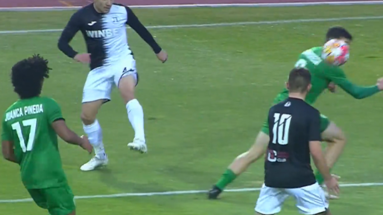 Берое би с 2:0 Локо Пловдив и е на 1/4-финал за Купата на България