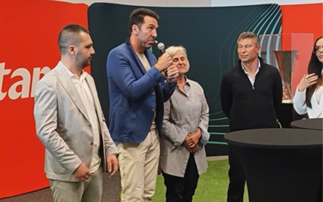Джанлуиджи Буфон е в България, представя купите на Лига Европа и Лига на конференциите
