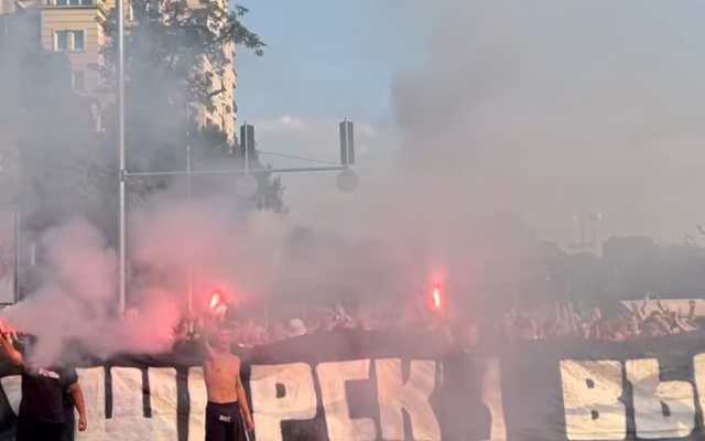 Феновете на Локомотив Пловдив с нов протест срещу Христо Крушарски преди старта на сезона