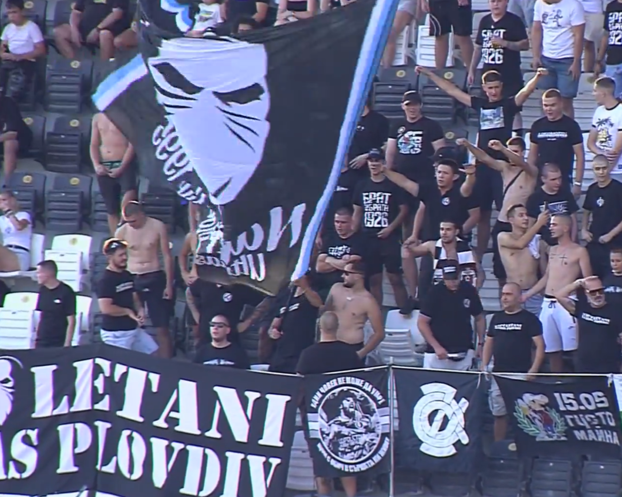 Локо Пд зове феновете: Работата не е свършена – заедно към финала!