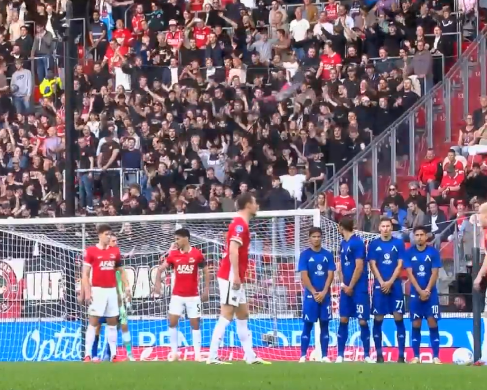 Край на европейския поход: Левски отпадна след тежка загуба от АЗ Алкмаар