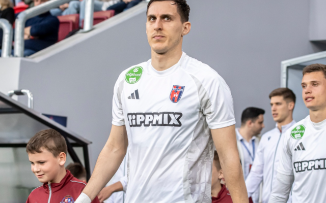 Симеон Петров с нов силен мач за унгарския Фехервар