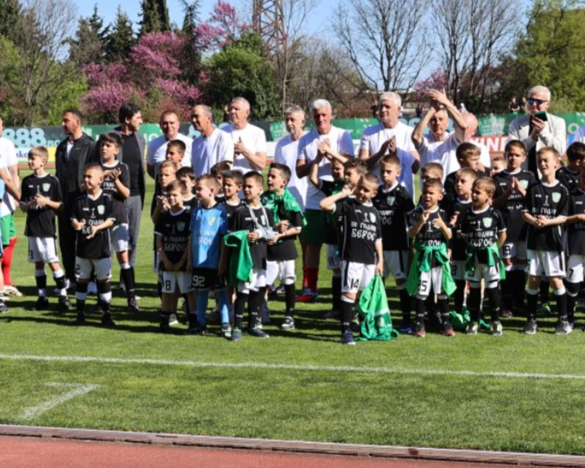 Звезден футболен празник в Стара Загора: „Берое – шампиони“ надделяха над легендите