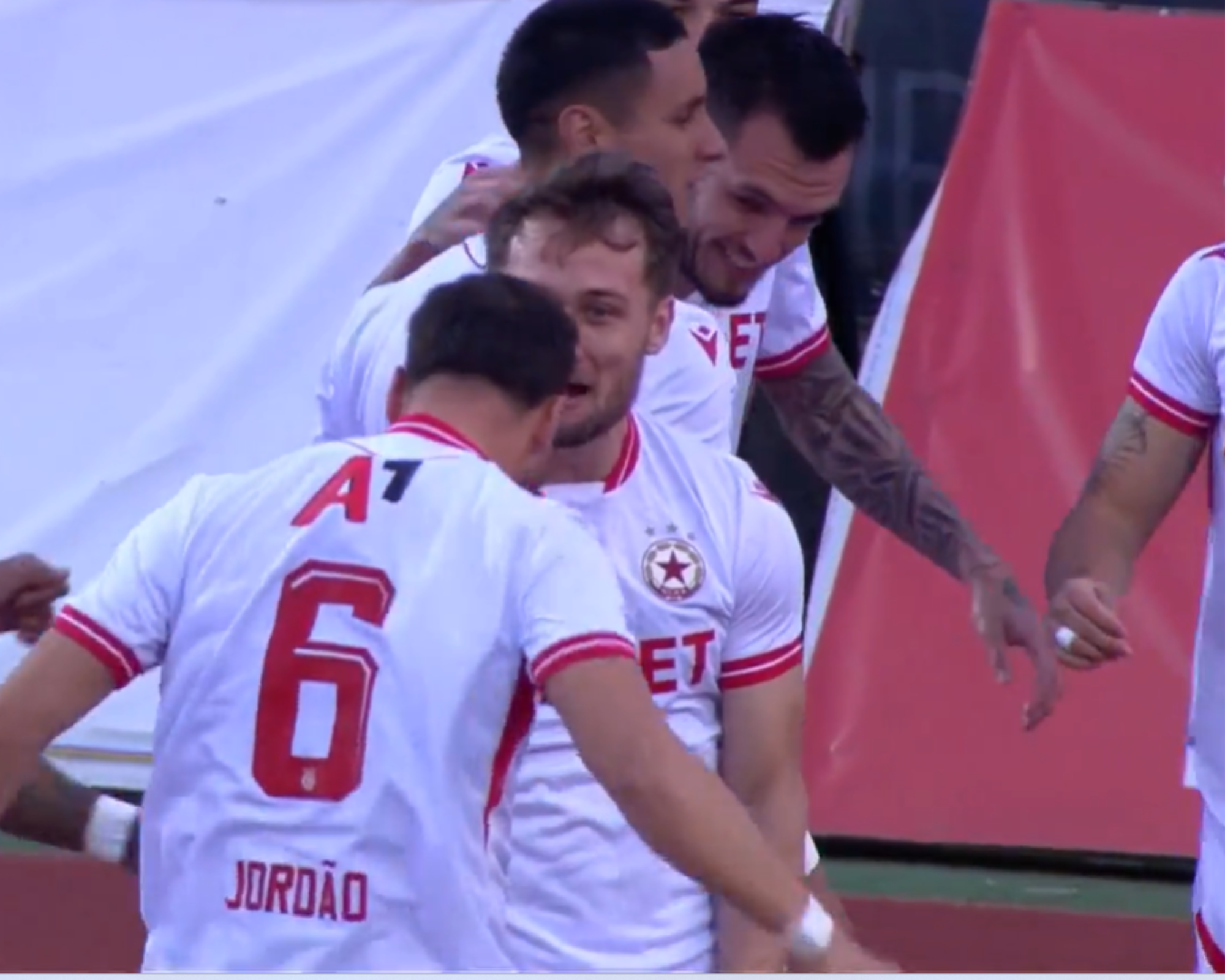 ЦСКА пази двама титуляри за дербито с Левски