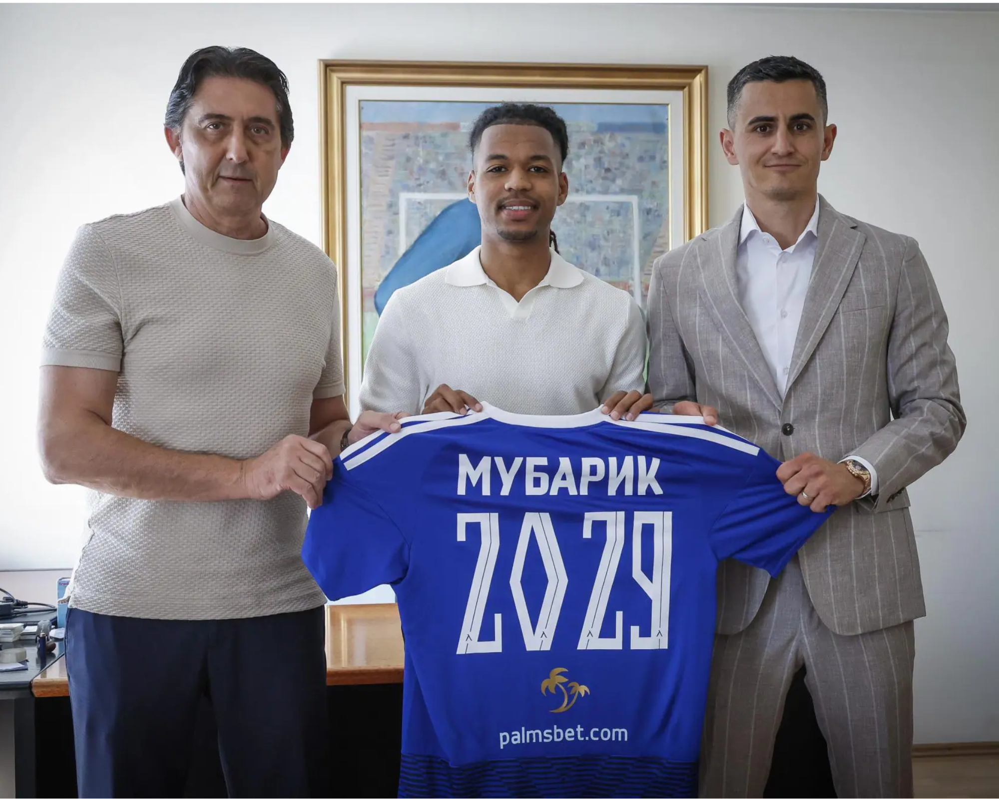 Левски официално привлече Мехди Мубарик