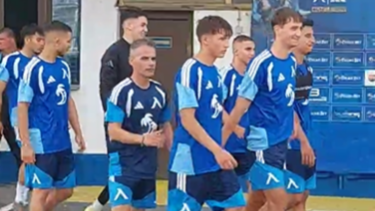 Левски проведе първа тренировка на лагера в Правец