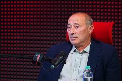 Емил Велев: Левски има колебания, но няма да има проблеми в първенството