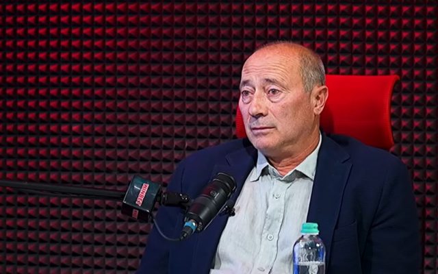 Емил Велев: Левски има колебания, но няма да има проблеми в първенството