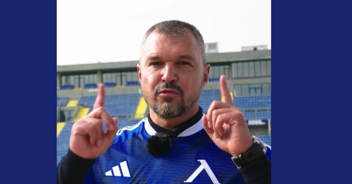 Завръщане с камера вместо бутонки: Божинов отново е в „синьо“
